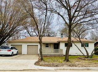 3520 Swan St, Haltom City, TX 76117