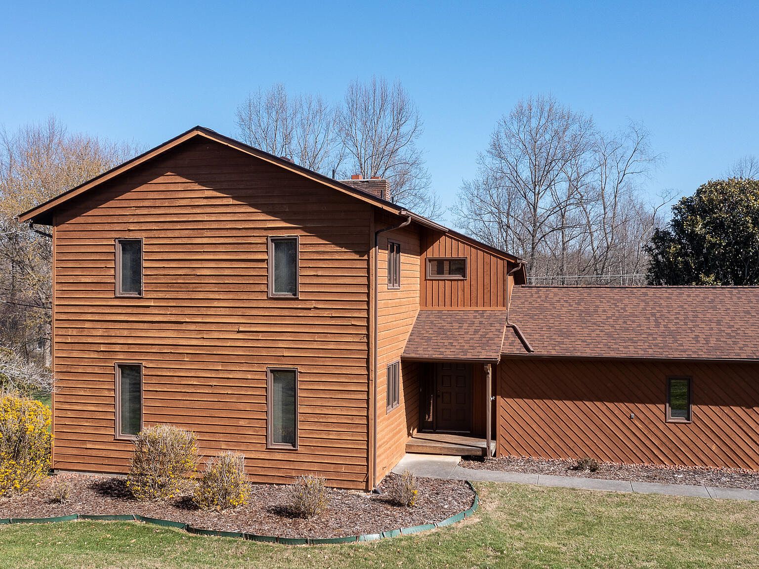 4 S Hills Cir, Johnson City, TN 37601 | Zillow