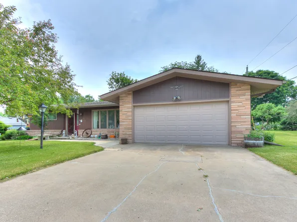 622 Cedar St, Story City, IA 50248