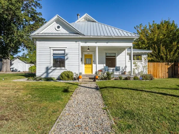 651 Grove St, Bishop, CA 93514