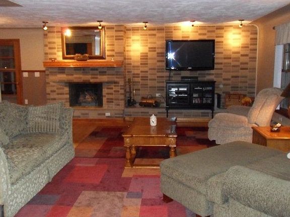 4th image of 1131 Wilshire Dr