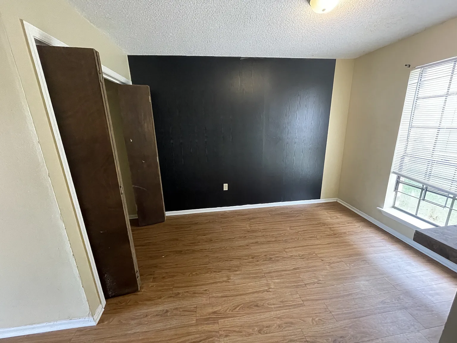 1643 Cedar Lake Drive - C — Photo 3