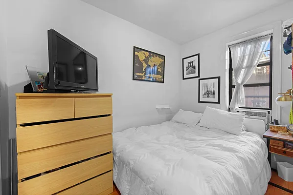 Rented by Corcoran | media 3