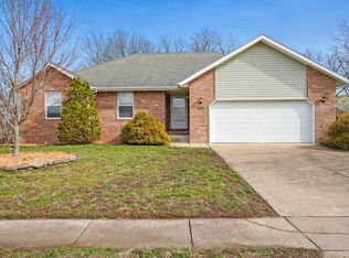 3743 W Vincent Dr, Springfield, MO 65810