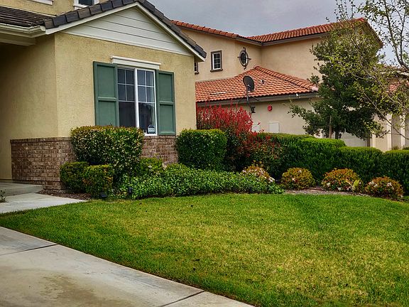 2nd image of 4027 Black Cottonwood Way