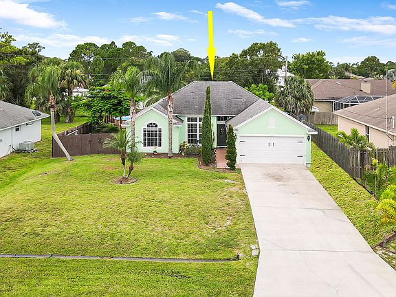 3rd image of 1434 SW Prairie Circle