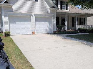 10 Red Jonathan Ct, Simpsonville, SC 29681