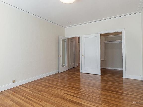 3rd image of 1545 Greenwich St #3