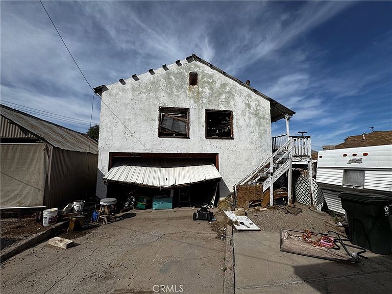 Listing photo 5