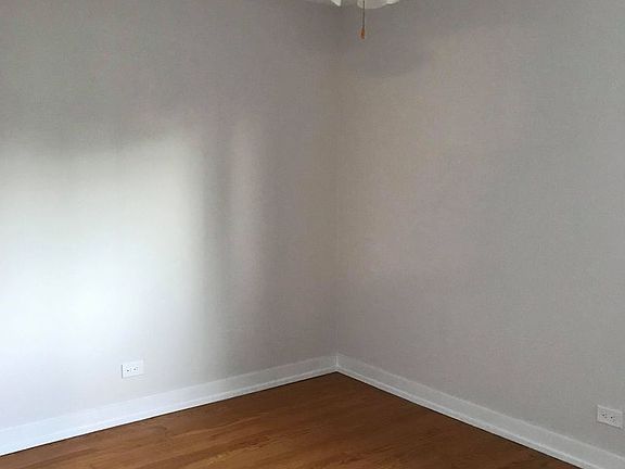 5th image of 432 W Division St #1