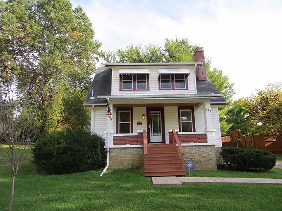 3rd image of 127 Lyons Dr