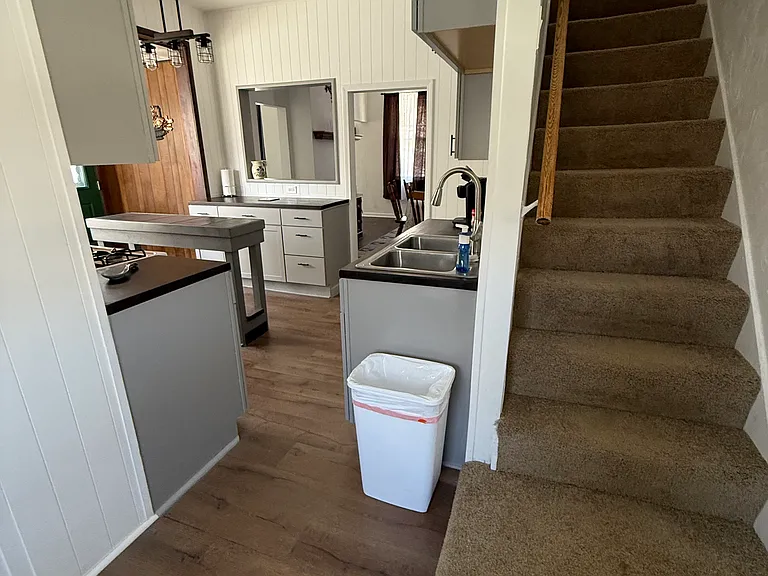 635 Roseland Ave — Photo 9