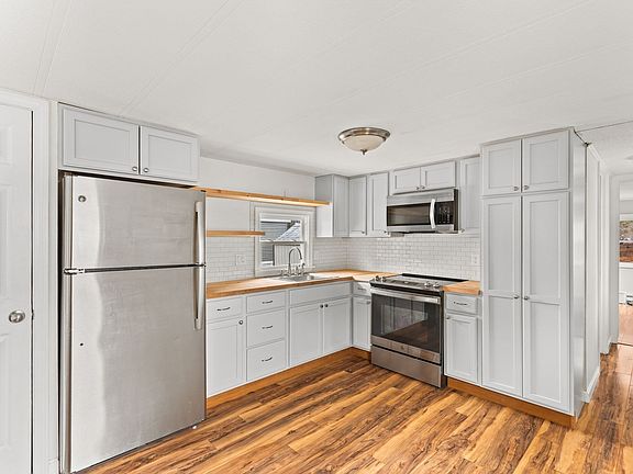 4th image of 72 Cypress Rd
