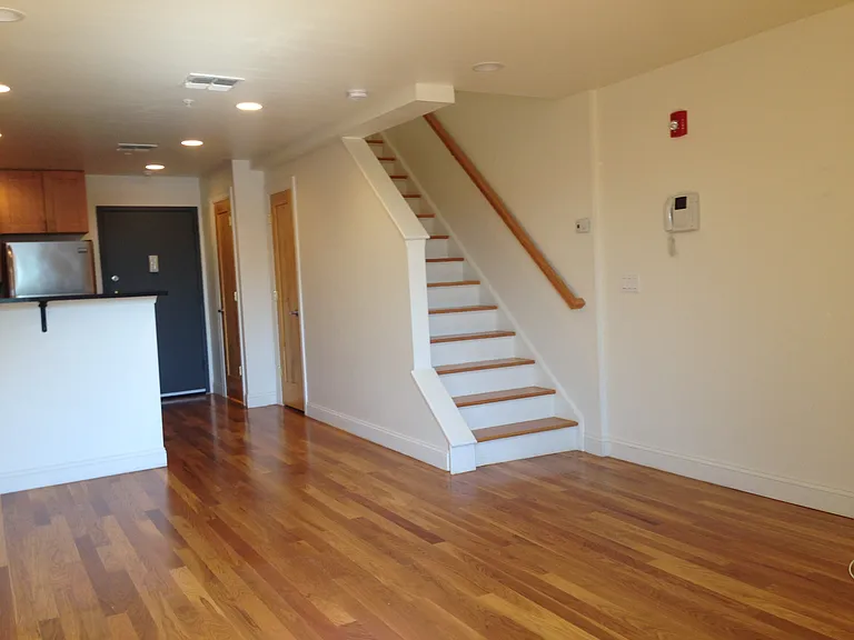 27 Western Avenue — Photo 15
