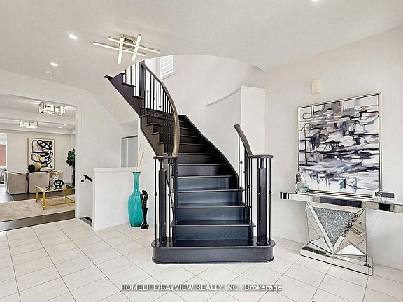 4th image of 62 Pear Blossom Way