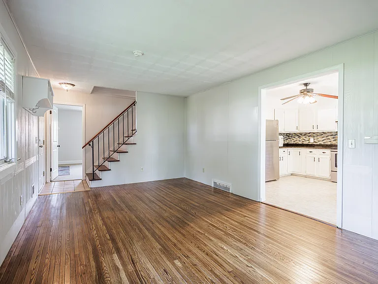 26 Clearview Ave — Photo 6