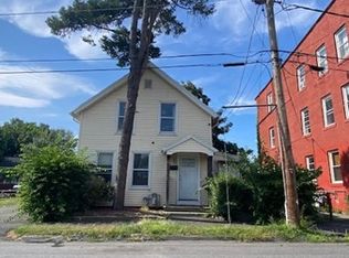 11 Dublin St, Chicopee, MA 01013