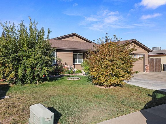 5th image of 415 Harriett Dr