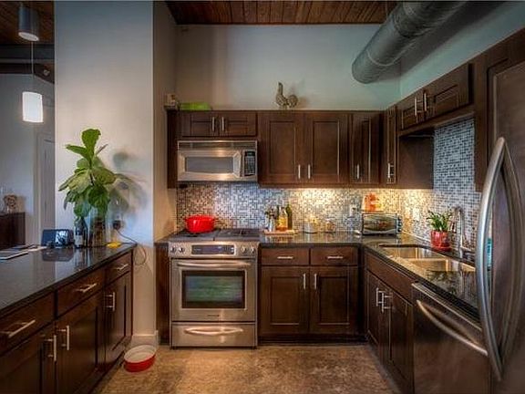 4th image of 2205 N Lamar Blvd Unit 216