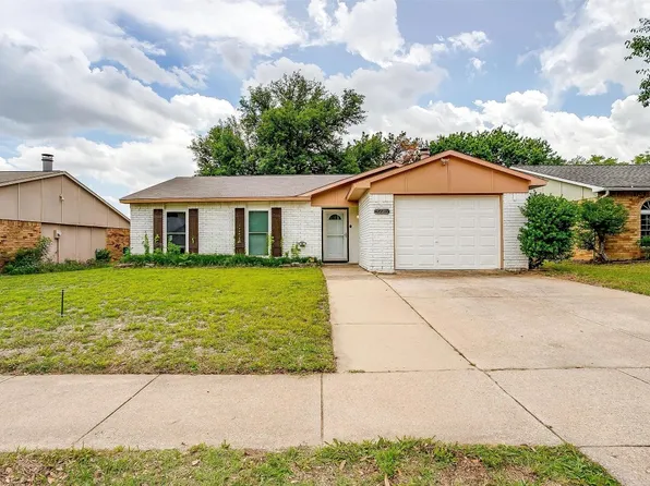 3725 Bridalwreath Dr, Fort Worth, TX 76133