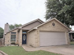 504 Oak Hollow Ct, Crowley, TX 76036