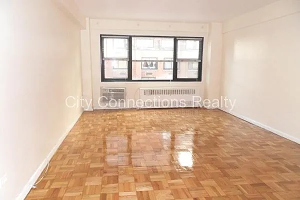 Rented by City Connections Realty | media 26