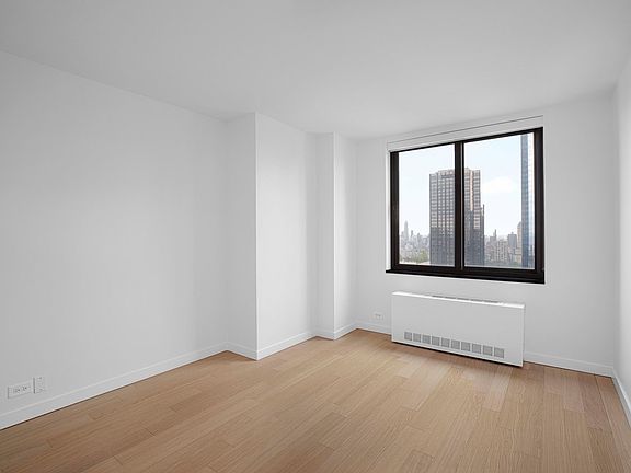 5th image of 124 W 60th St APT 29B