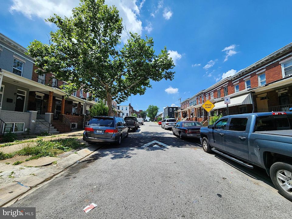 2nd image of 2220 Aiken St