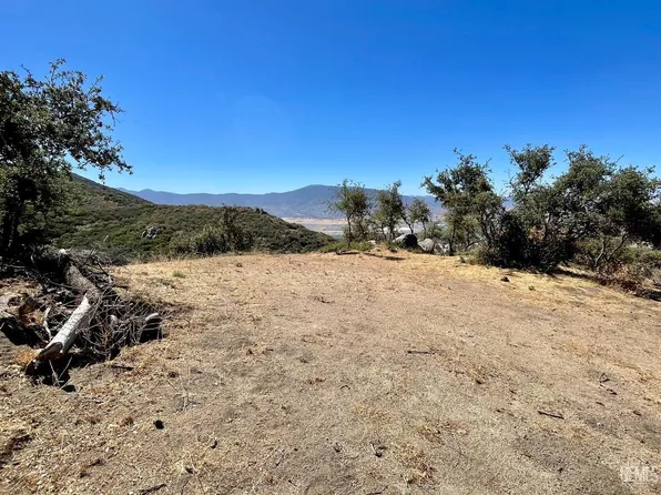 25880 Ironwood Ct, Tehachapi, CA 93561