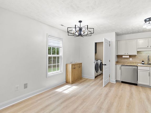 5th image of 287 Mayor Ct #1