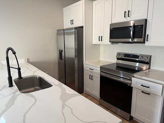 5th image of 9438 Anita Ave #9438