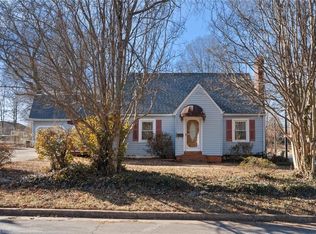 3300 Rosemont Ave, Winston Salem, NC 27127
