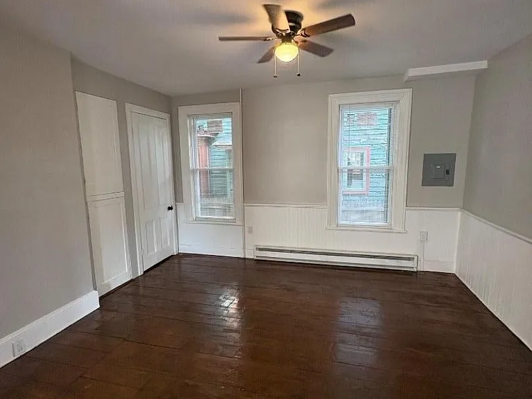 136 Main St #2 — Photo 3