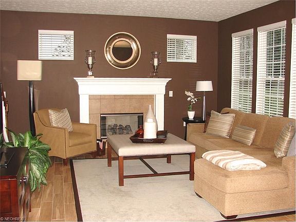 5th image of 33261 Fairport Dr