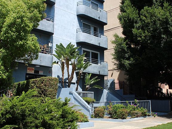 2nd image of 833 S Berendo St APT 103