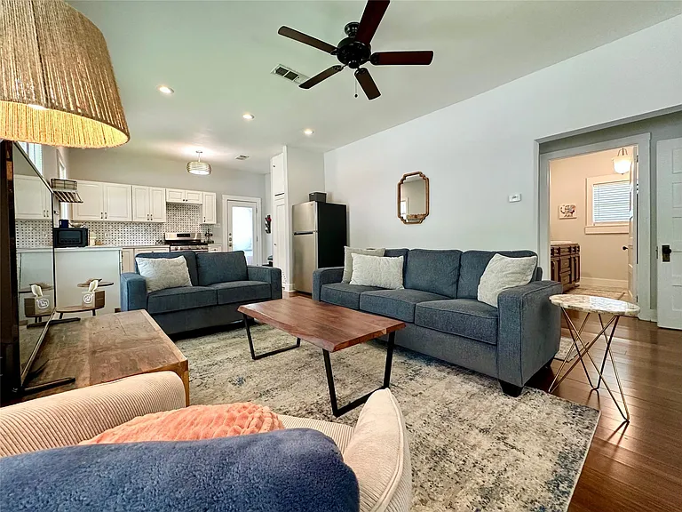 1501 S Church St #A — Photo 12