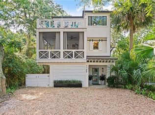 1145 College St, Saint Simons Island, GA 31522