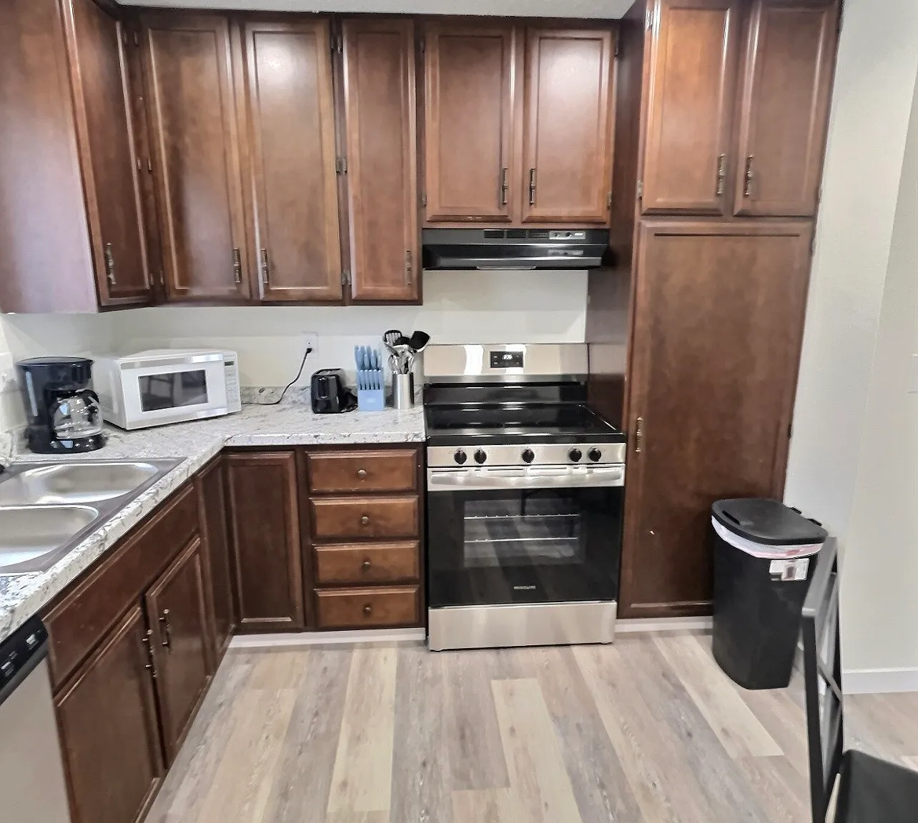 2 bed, 775 sqft, $1,800 — Photo 1