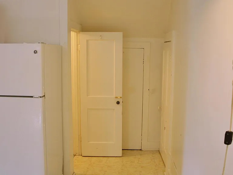 2701 Euclid Ave — Photo 5