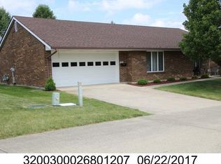 1146 Foxboro Rd, Springfield, OH 45503