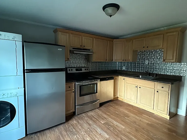 176 Bristol St #2 — Photo 38