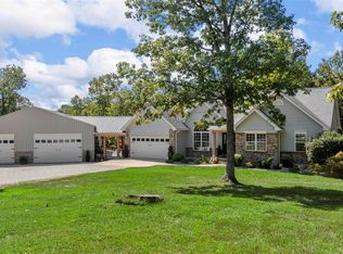 21120 Schwerdt Hill Rd, Warrenton, MO 63383