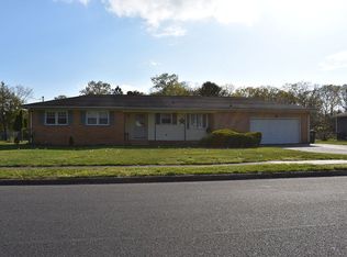 872 Brookside Dr, Toms River, NJ