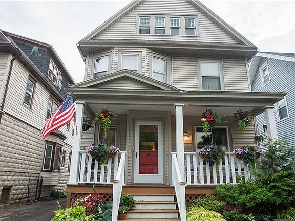 4th image of 81 Parkwood Ave