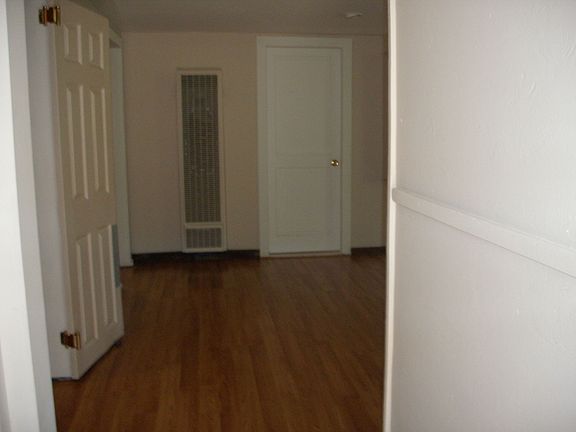 5th image of 205 Orchard Dr