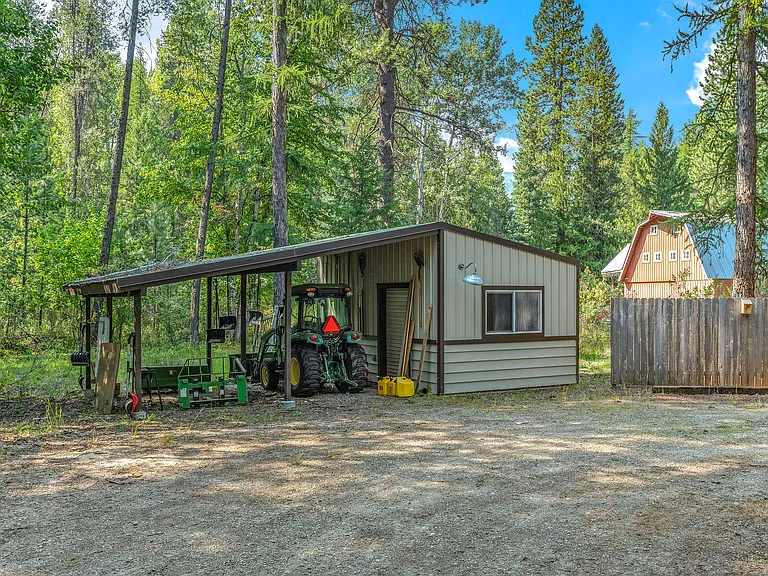 4274 Upper Pack River Rd — Photo 28