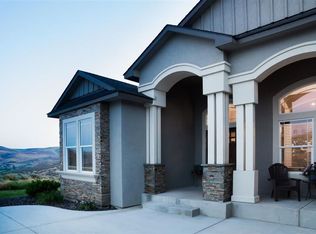 16210 S Fairview Loop, Kennewick, WA 99338