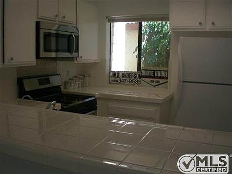 2nd image of 21551 Burbank Blvd Unit 86