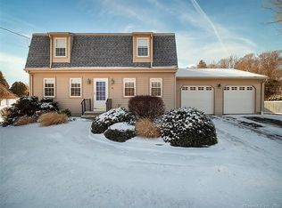 40 Sugar Hill Rd, North Haven, CT 06473