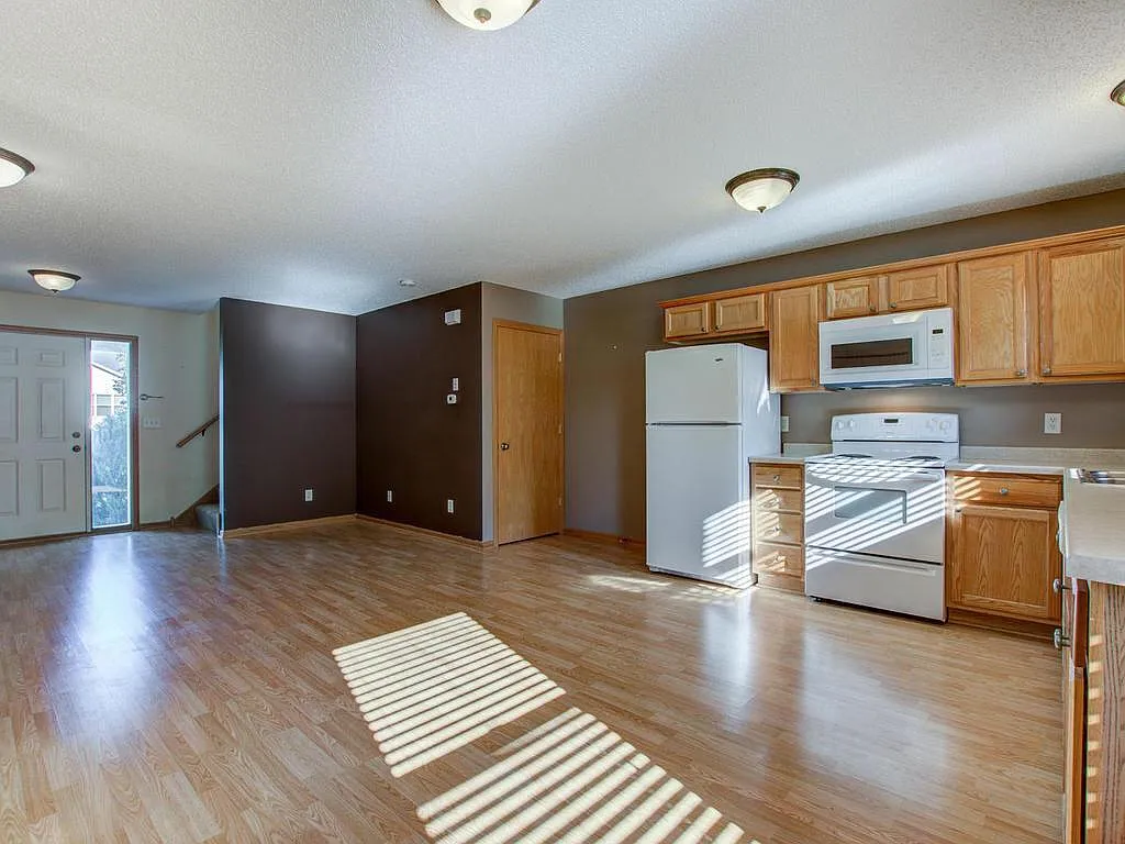 400 Bunker Dr, — Photo 3